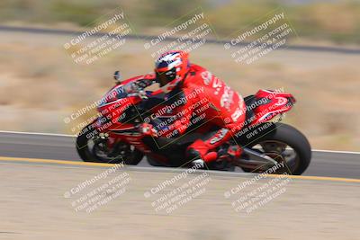 media/Oct-09-2022-SoCal Trackdays (Sun) [[95640aeeb6]]/Turn 15 Inside Distant Pans (1145am)/